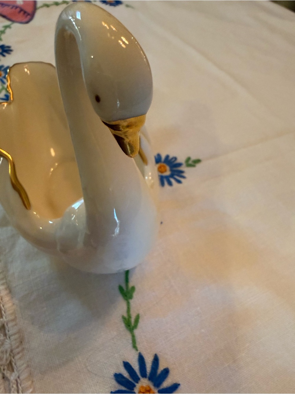 Vintage Lenox Swan Trinket Dish Porcelain 24K Gold Trim Made In USA - Picture 3 of 7